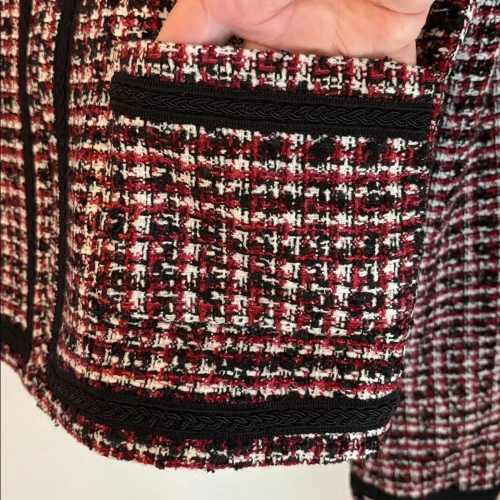 Mango Tweed cropped boxy Black red white full zip Blazer suit jacket women 8 EUC